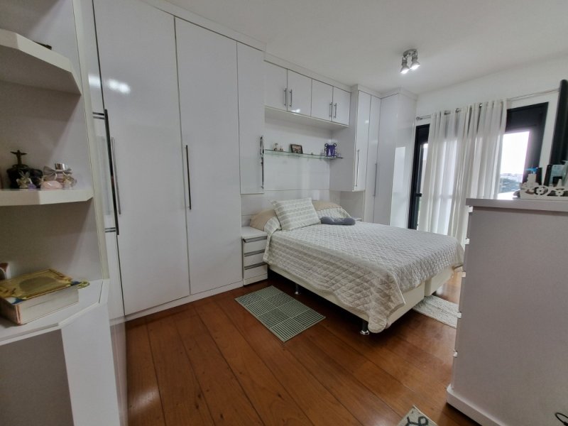 Apartamento em São Paulo | Apartamento à venda no bairro Chácara Inglesa em São Paulo/SP | 3 quartos, 3 suítes, 3 vagas | 230m² | Alto Padrão / Luxo