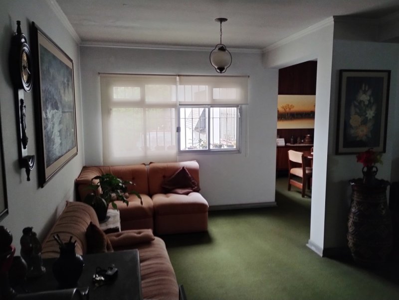 Casa em São Paulo | Casa à venda no bairro Chácara Inglesa em São Paulo/SP | 3 quartos, 3 vagas | 180m² | Alto Padrão / Luxo